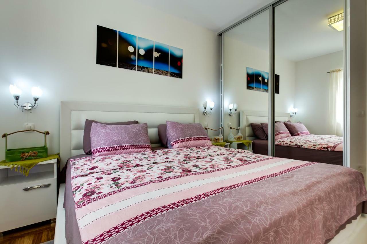 Varja 2 Apartment Sveti Stefan